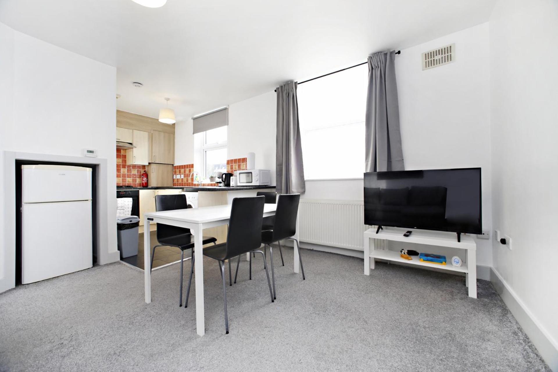 Cozy In Kensington Apartment London
