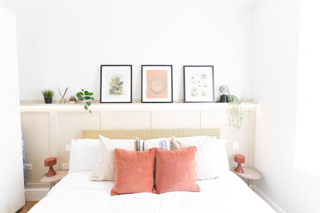 Apartment Business Near Canary Wharf