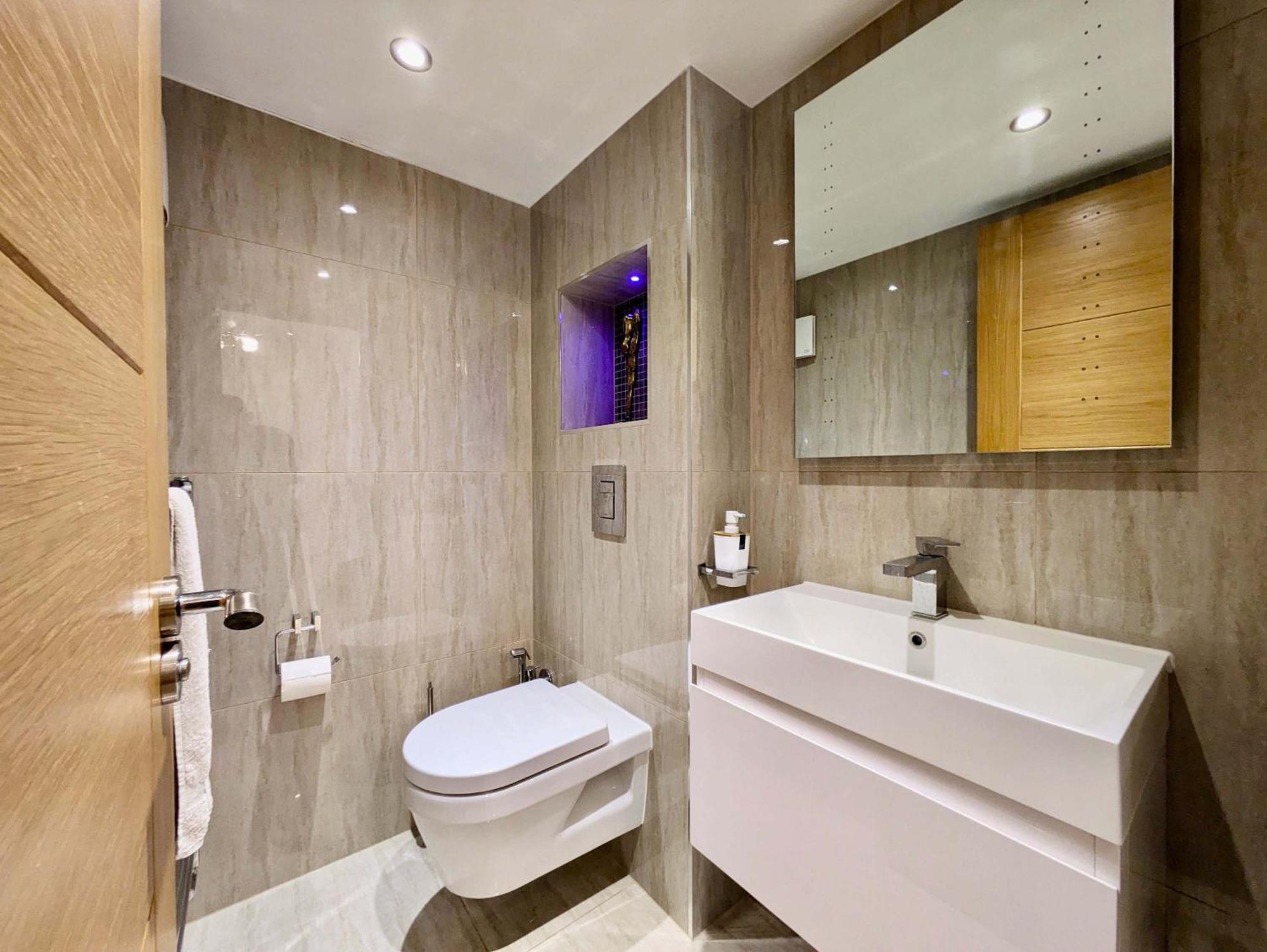 Holiday home Charming Family With Private Garden London