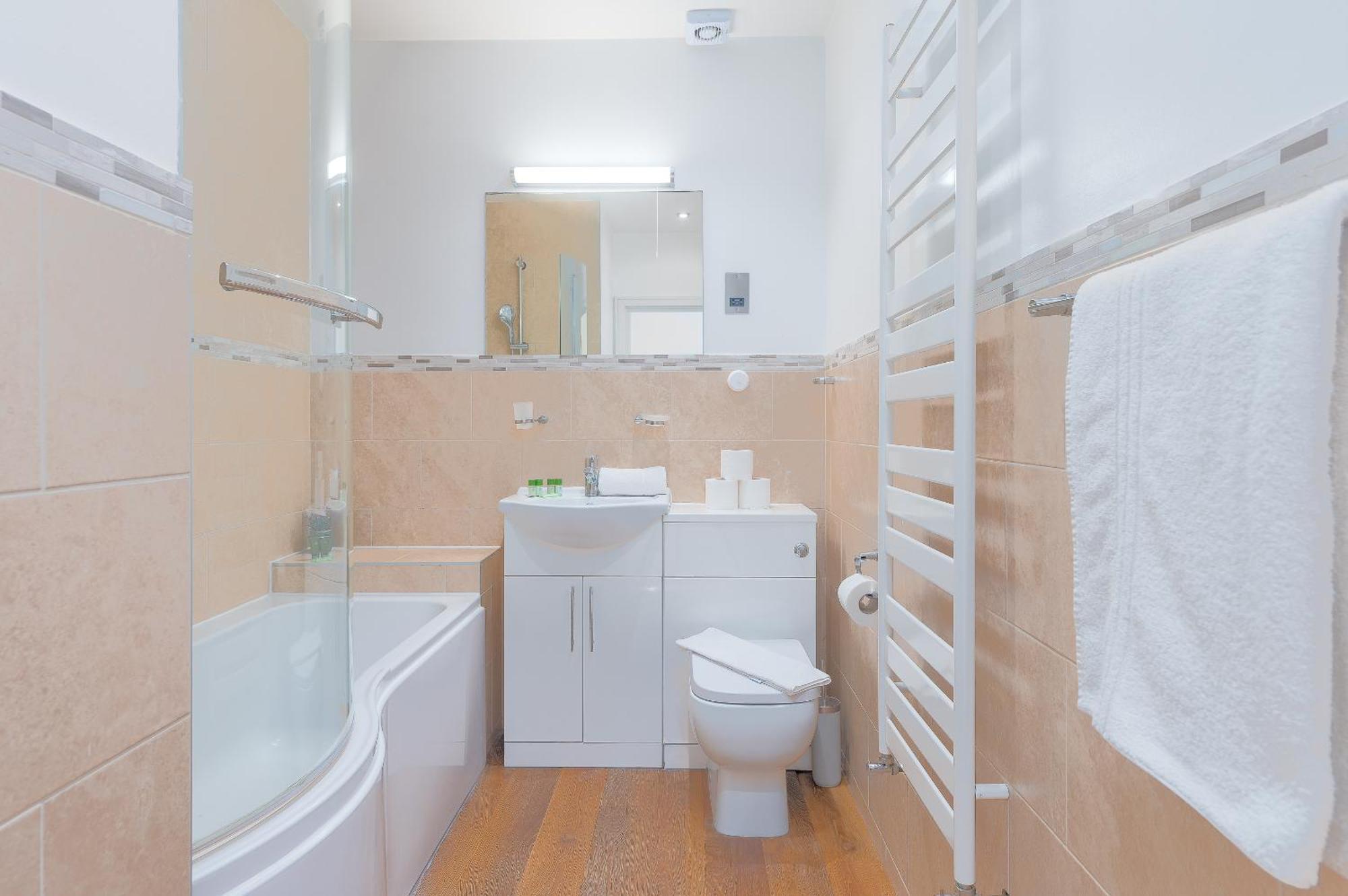 Hammersmith By Capital Apartment
