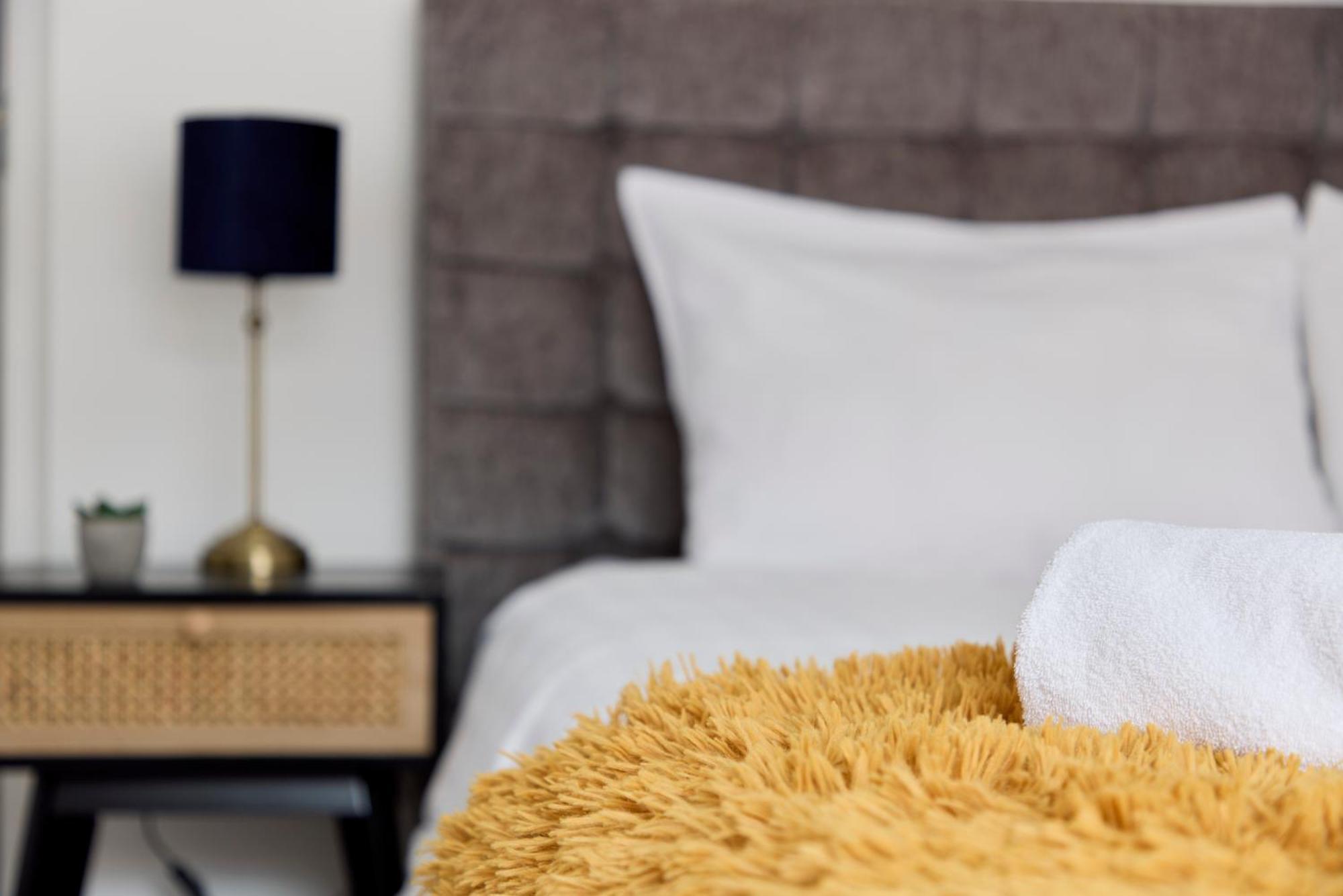 Urban Heaven - 6 Sleeper In The Heart Of Bricklane * London