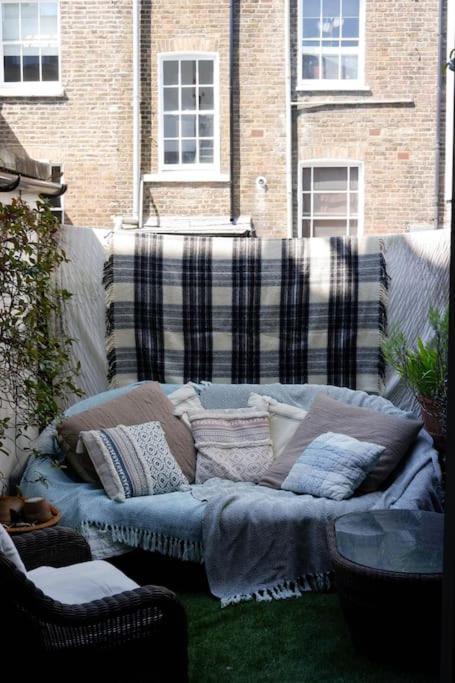 Stunning Townhouse In Beautiful Notting Hill * London