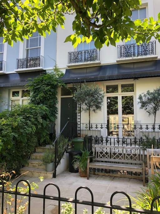 Stunning Townhouse In Beautiful Notting Hill Apartment London