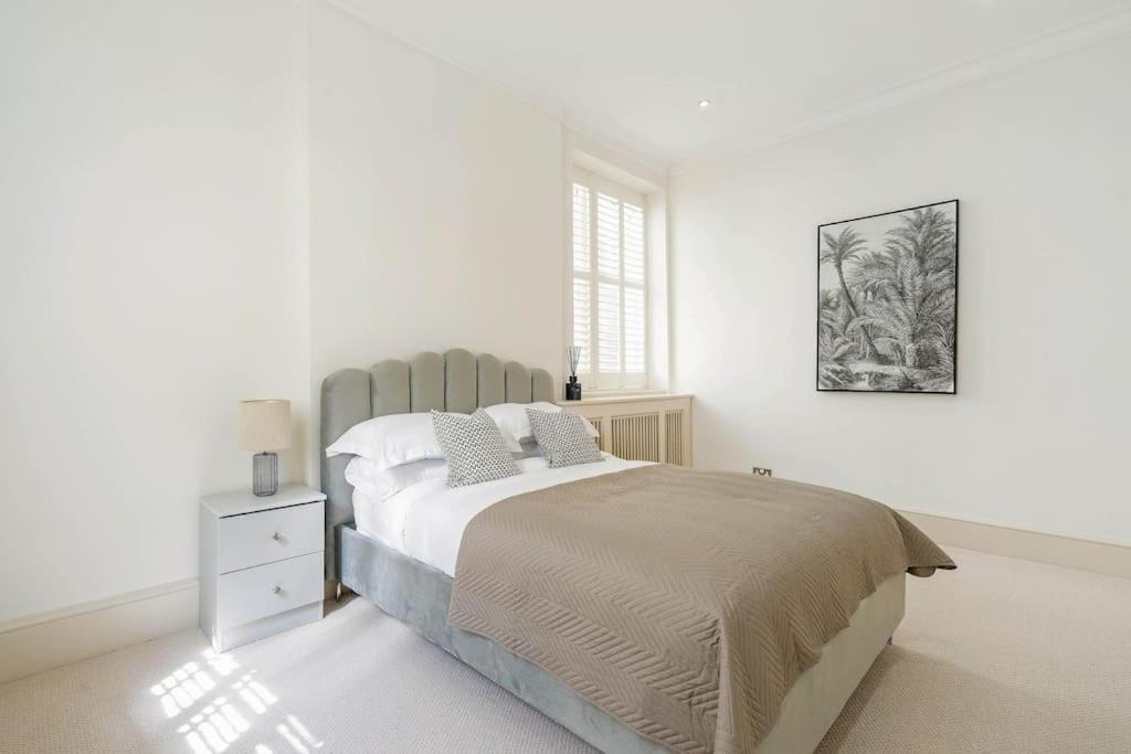 Fabulous 3 Bed In Kensington *