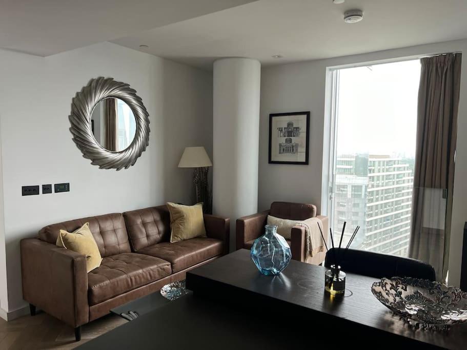 Apartment Modern 2 Bed Flat At Battersea