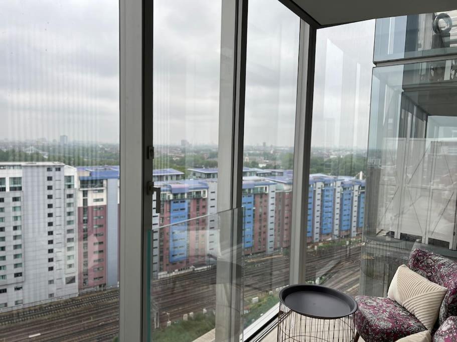 Apartment Modern 2 Bed Flat At Battersea