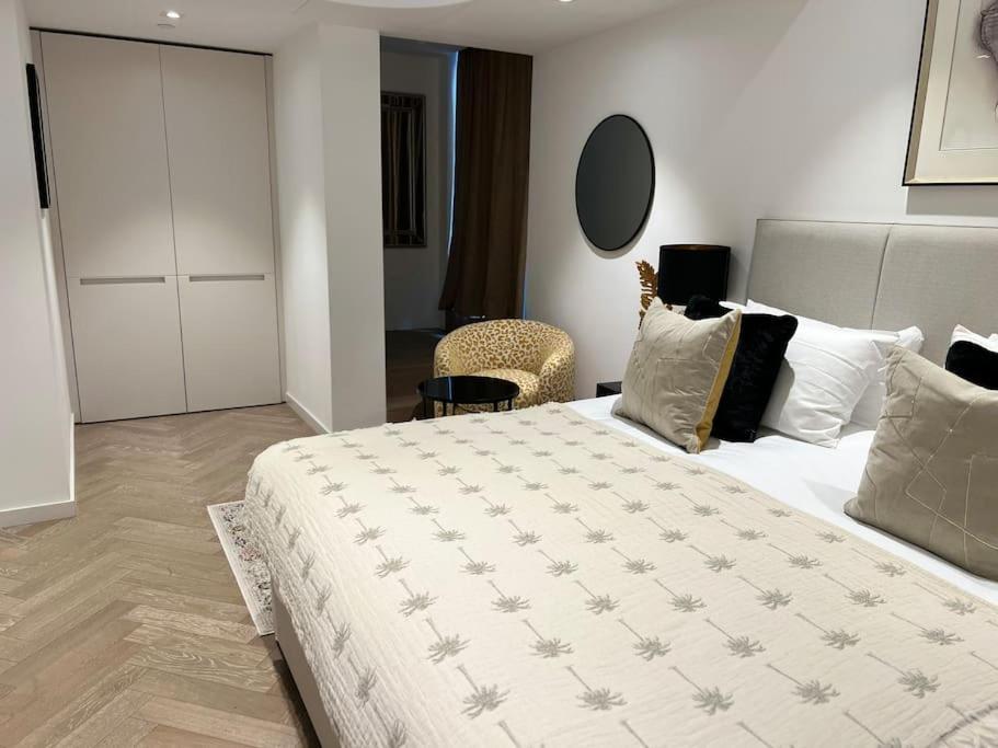 Modern 2 Bed Flat At Battersea * London