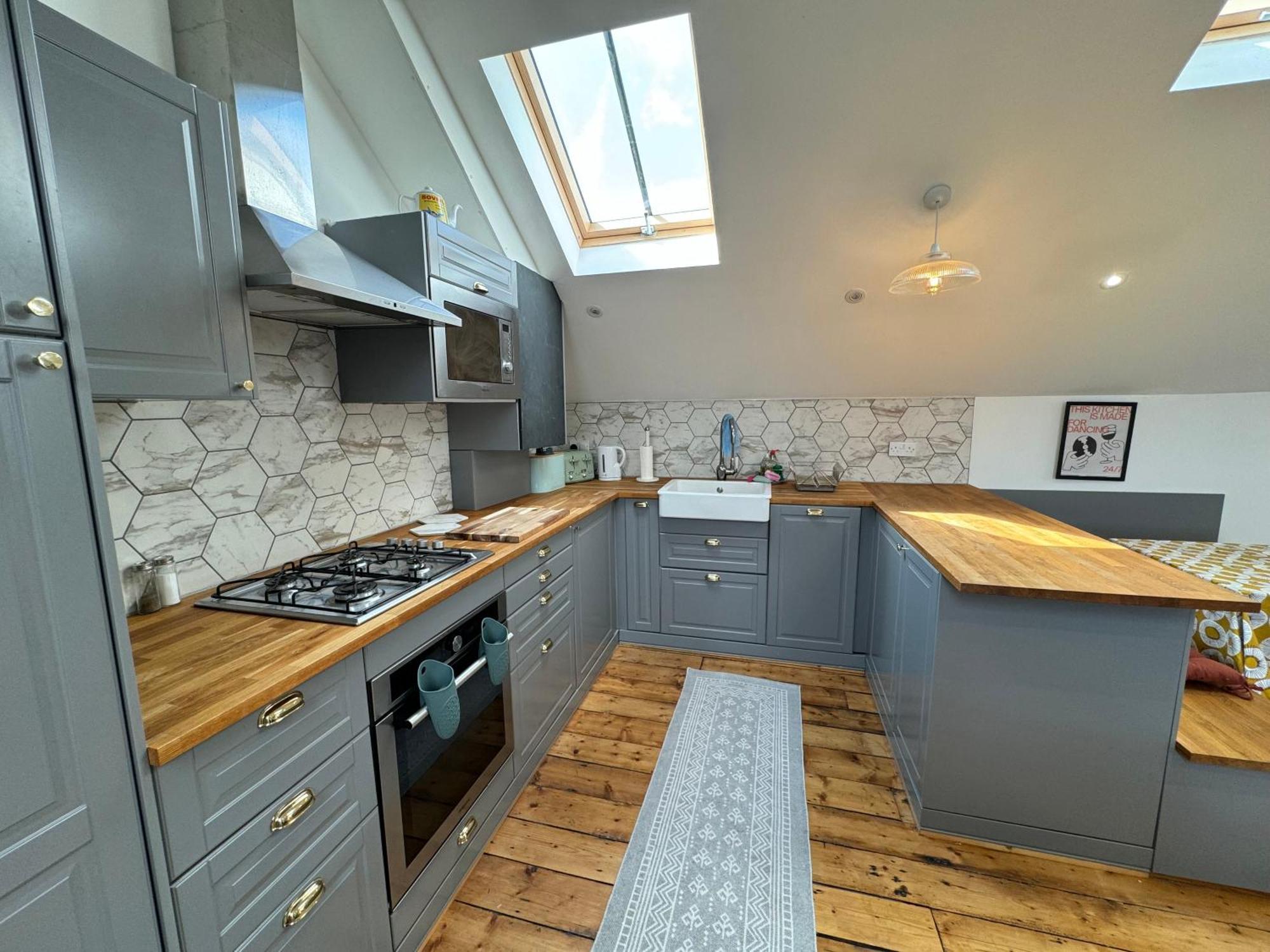 Stunningly Vibrant 1bd Flat Lower Clapton London