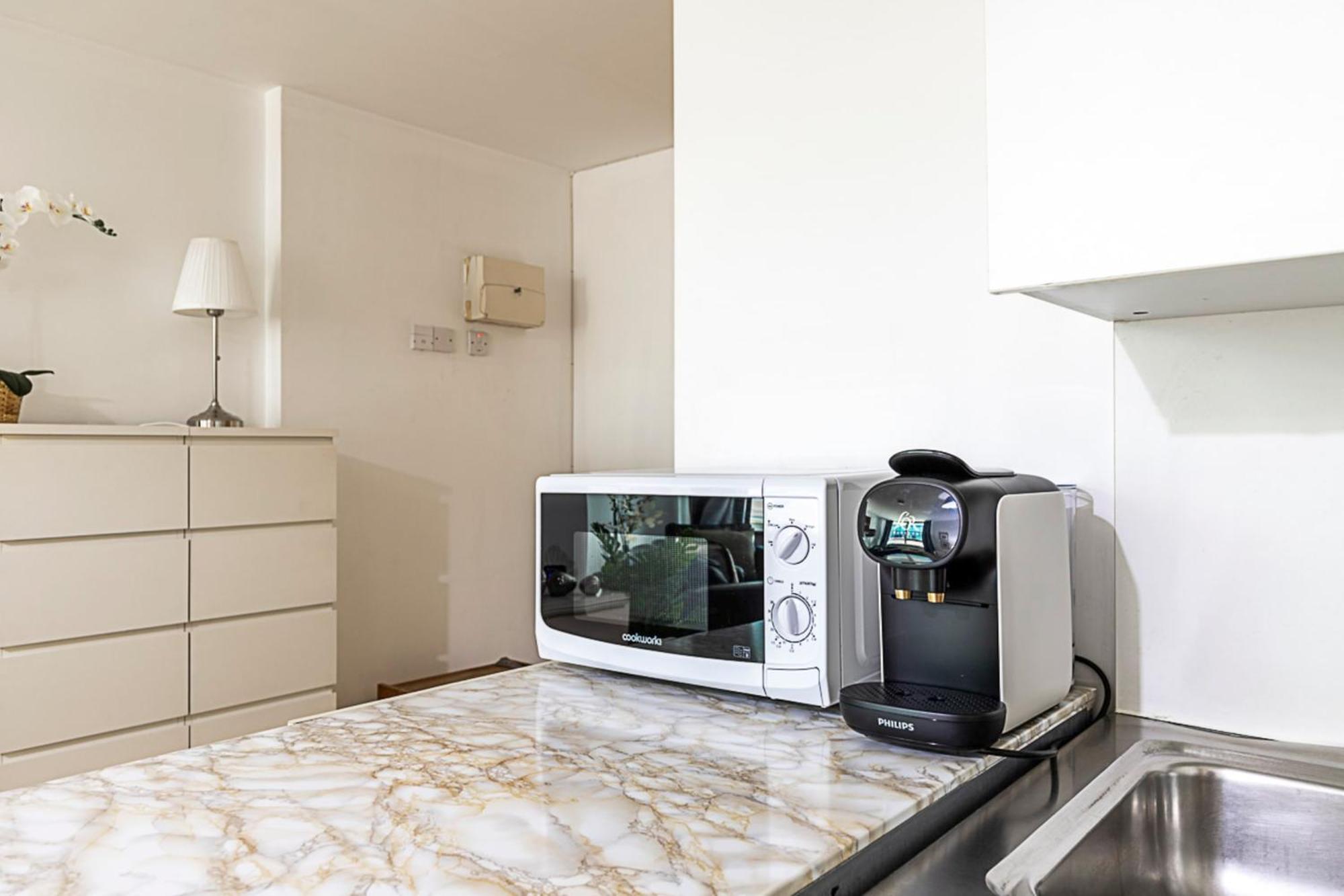 Apartment Modern Studio With Stunning City Views *