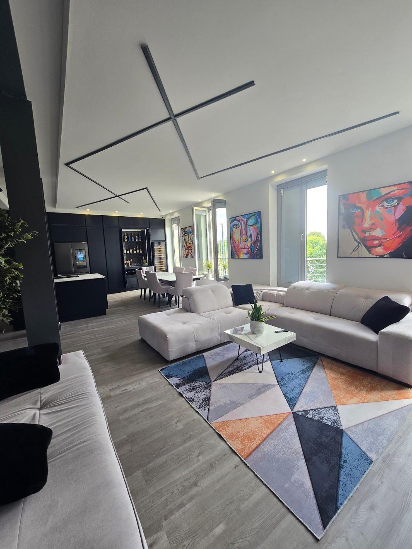 Apartment Riverside Place London