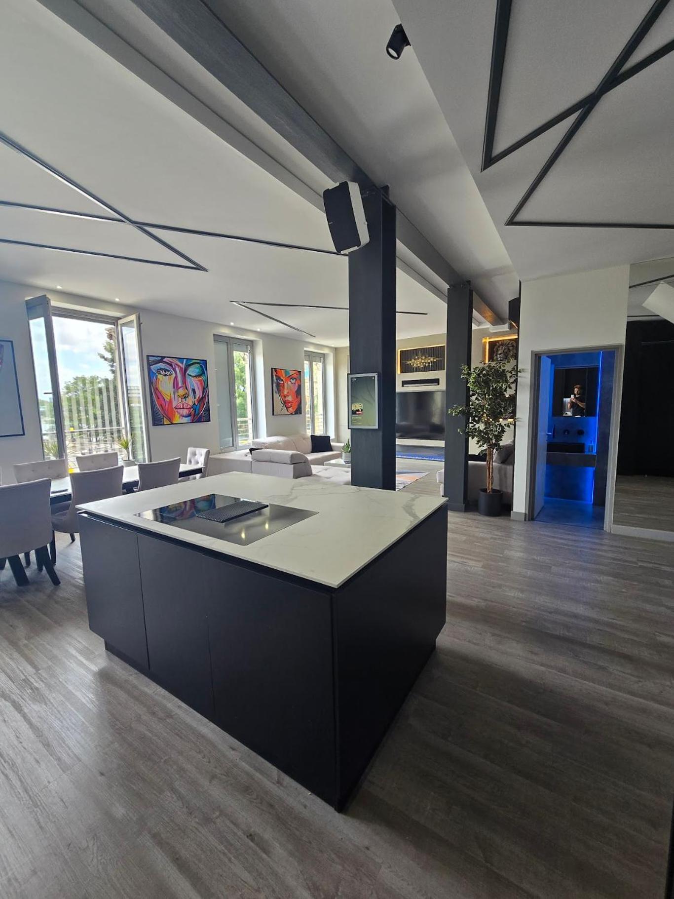 Riverside Place Apartment London