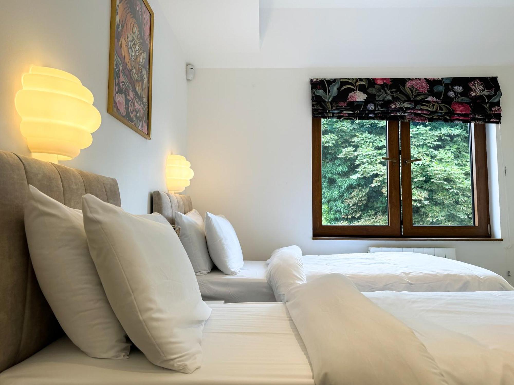Vakantiehuis Luxurious 3bed House With Bath & Garden *