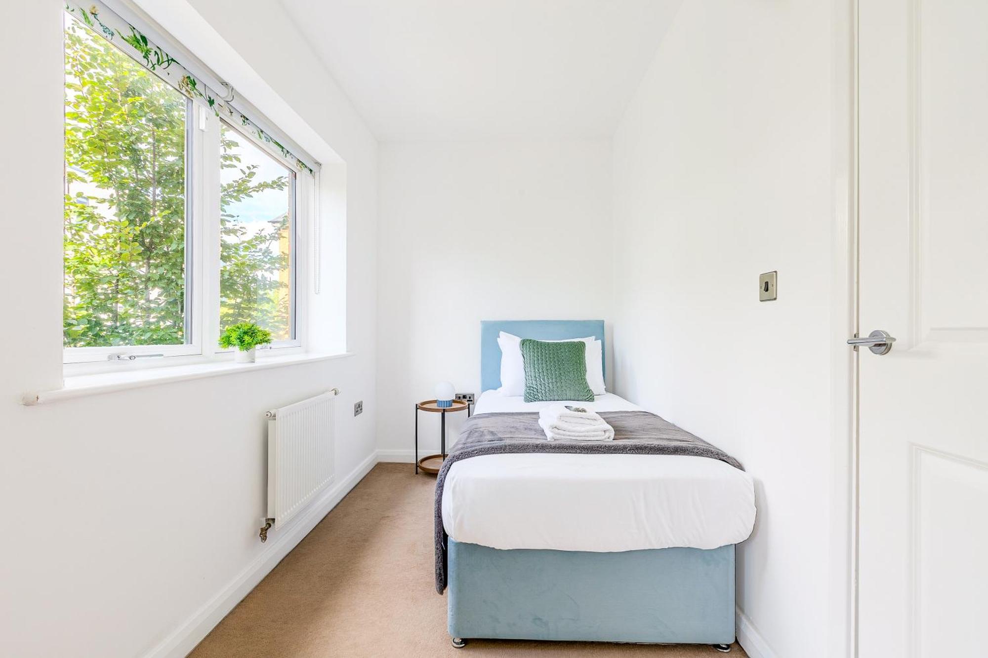 Peaceful 4br With Garden& Parking In Walthamstow