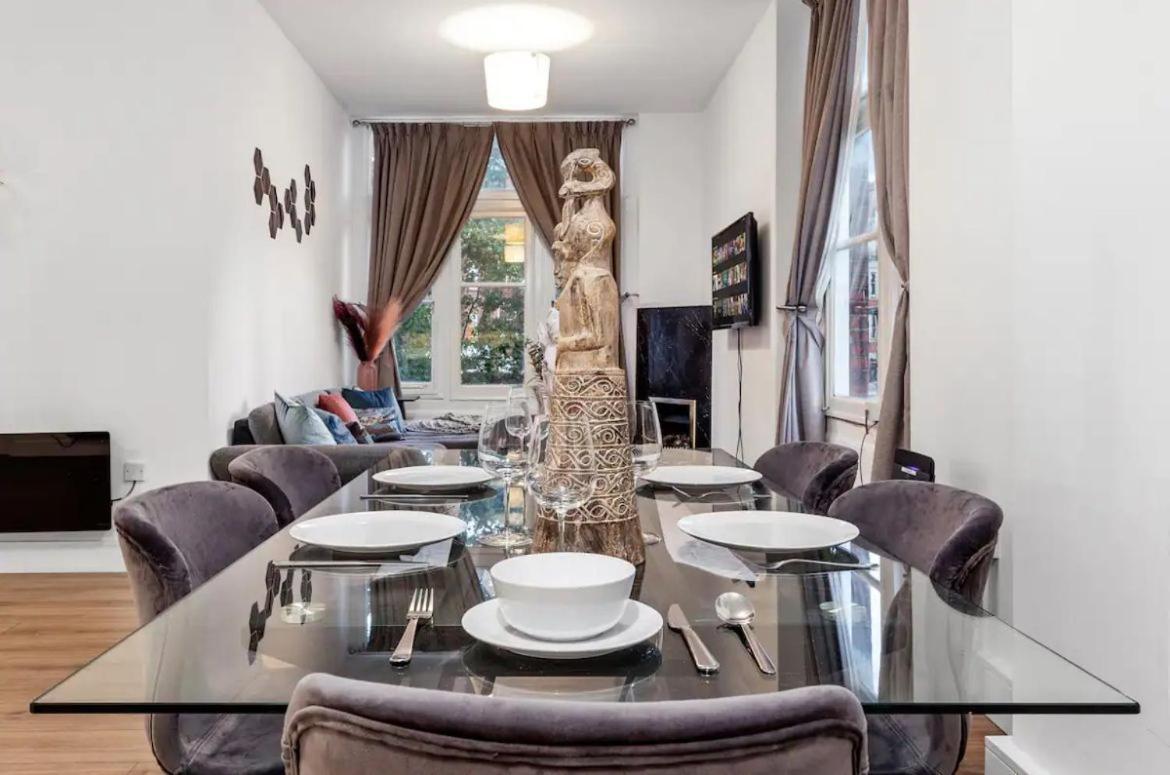 Leilighet Majestic 2-bedroom Flat In Knightsbridge-hyde Park Kb70
