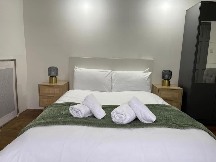 Maida Vale Notting Hill Little Venice 2bd With Private Garden * London
