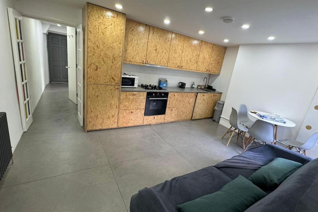 Maida Vale Notting Hill Little Venice 2bd With Private Garden London