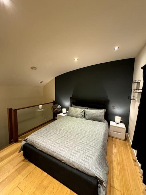 Paddington Station 2 Bedroom House * London