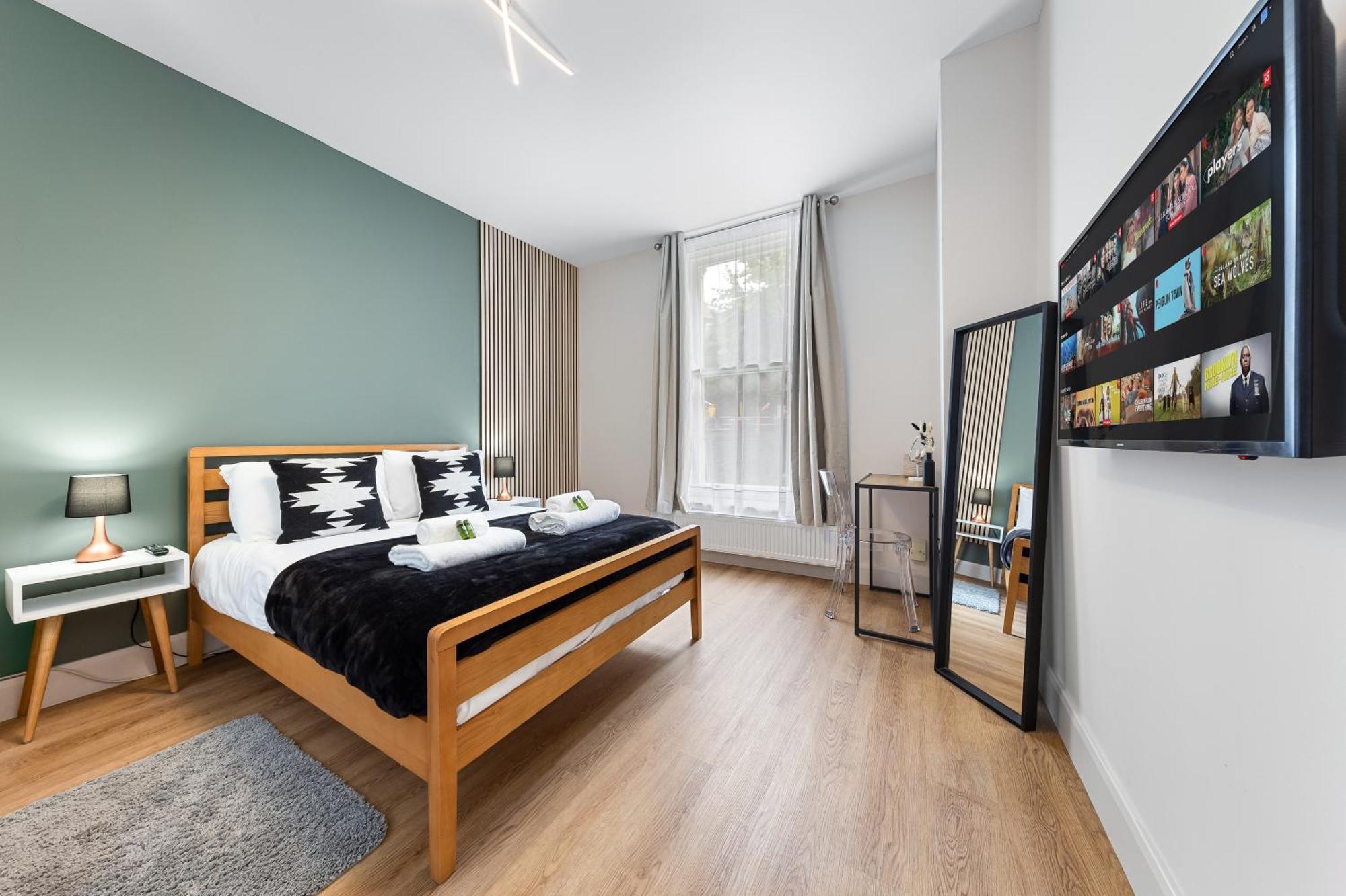 Apartment Maida Vale, Modern Apt, Sleeps 4, London. London