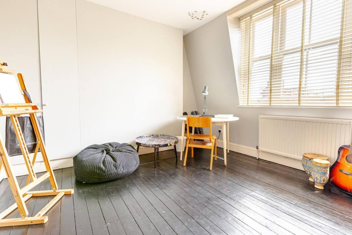 Beautiful Victorian Townhouse - 5 Bedrooms Holiday home London