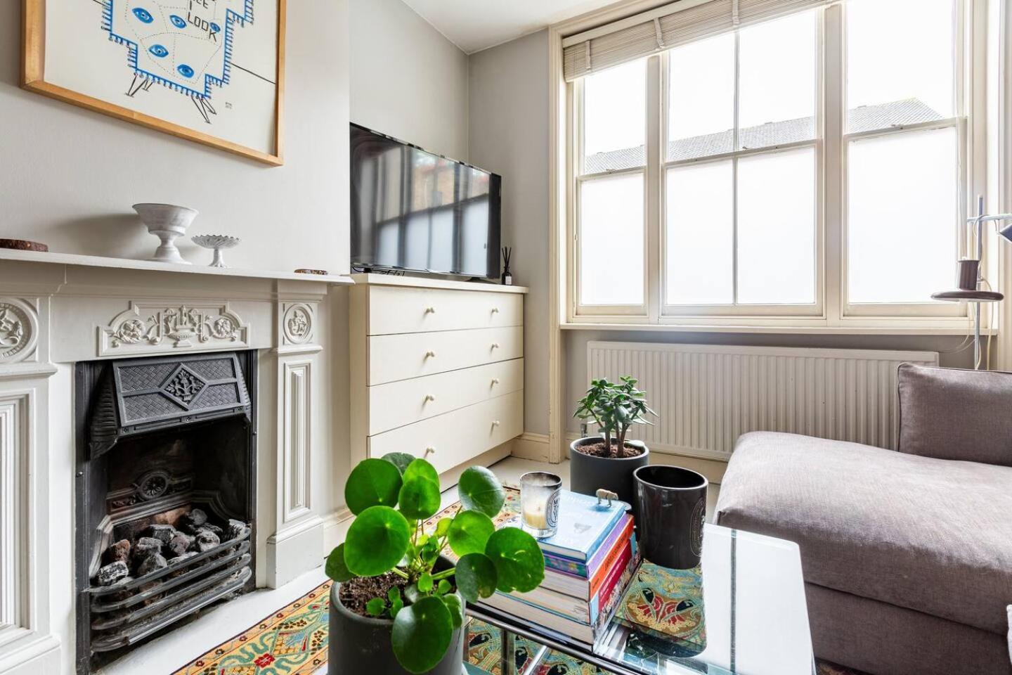 Holiday home Beautiful Victorian Townhouse - 5 Bedrooms *
