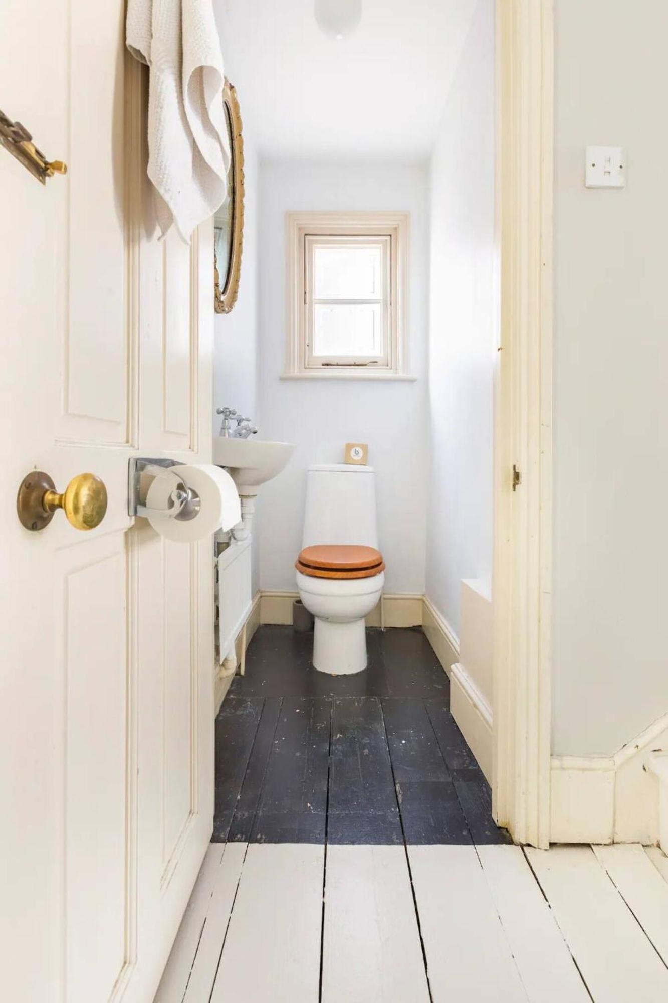 Beautiful Victorian Townhouse - 5 Bedrooms Holiday home London