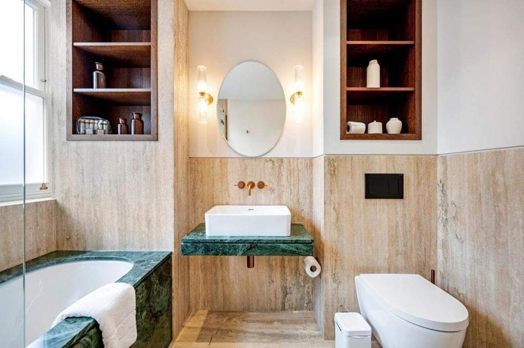 Two Bed Duplex In Covent Garden London