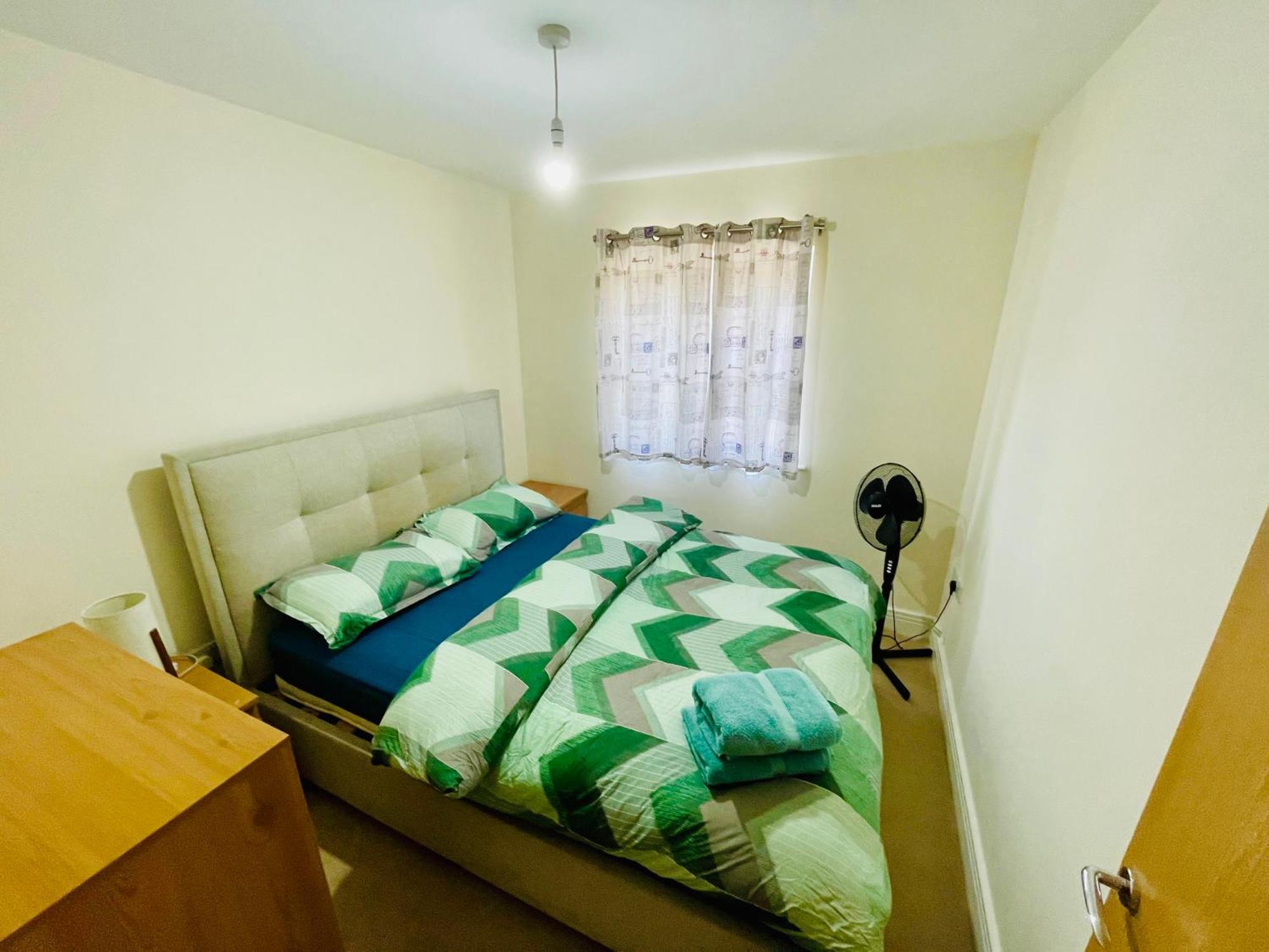 Leilighet 2 Bed Luxury Flat Nxt To Station London