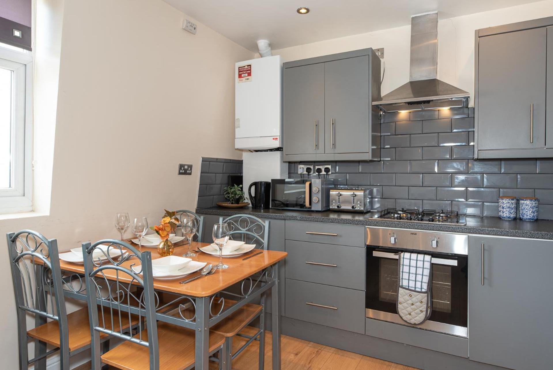 Leilighet Lovely 3 Bed In The City Of *