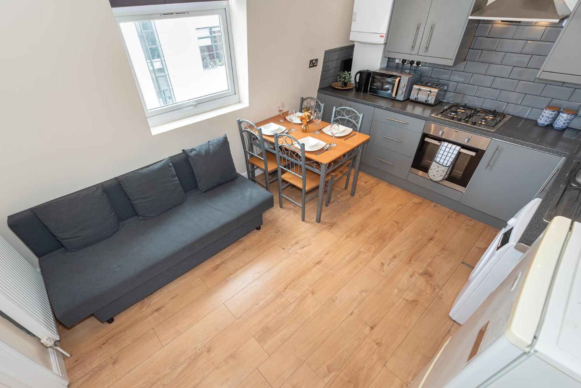 Lovely 3 Bed In The City Of Leilighet