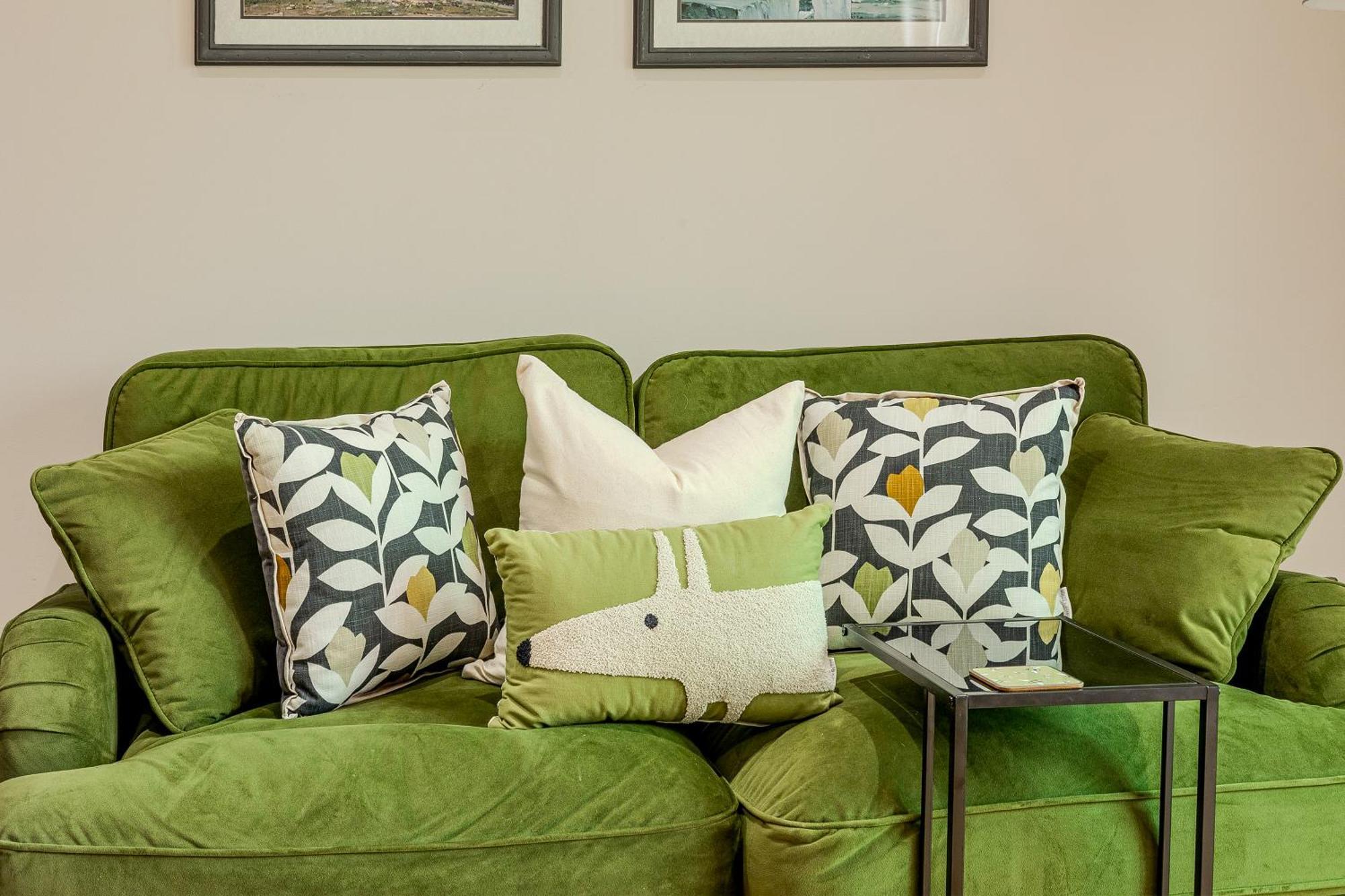 Leilighet Upscale Riverfront 1br Flat, Prestigious Battersea