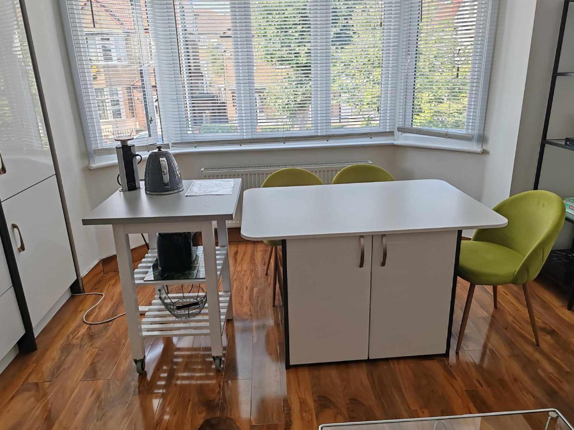 Appartement Two Bedroom In Dollis Hill Londen