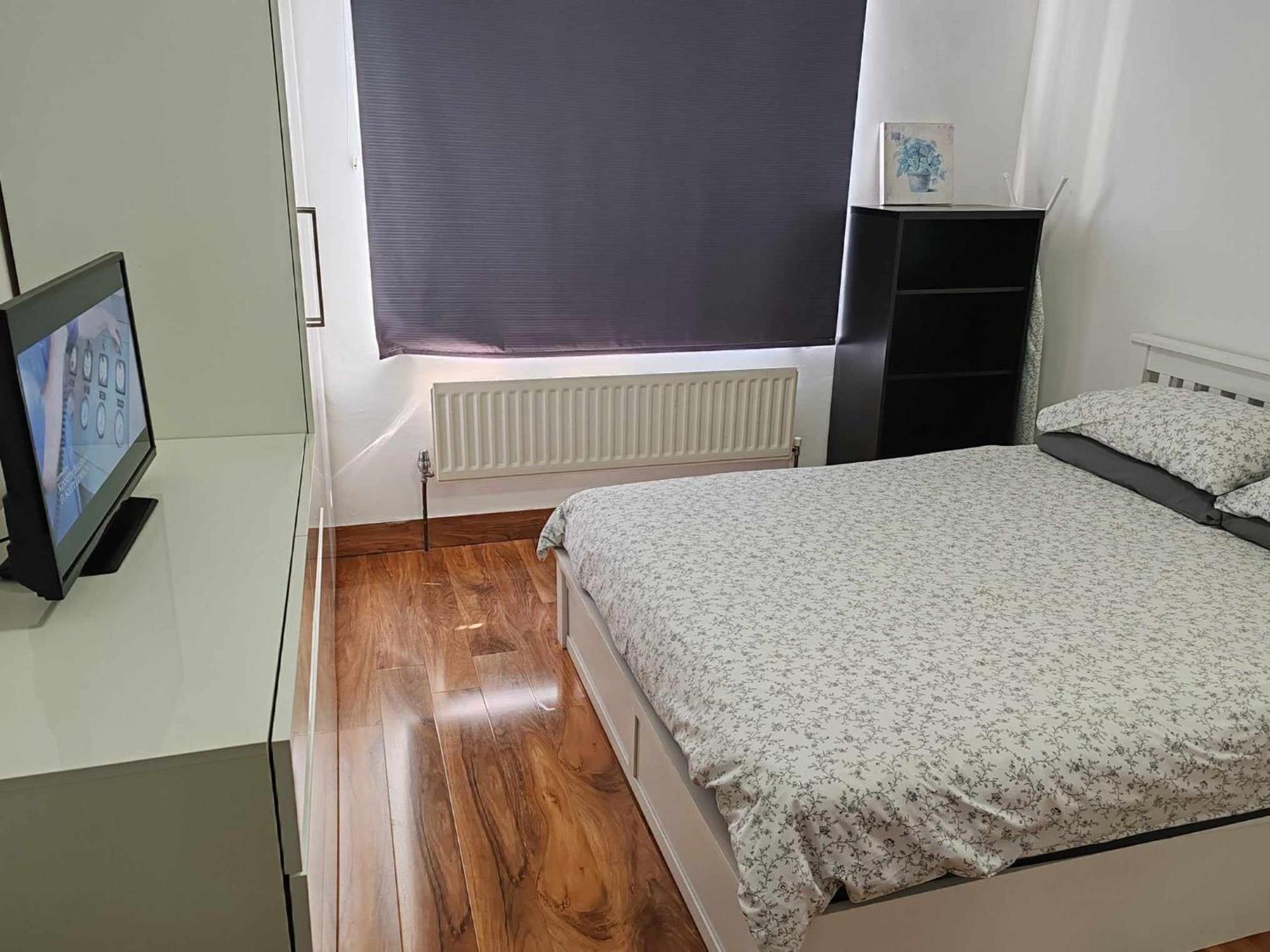 Two Bedroom In Dollis Hill Londen