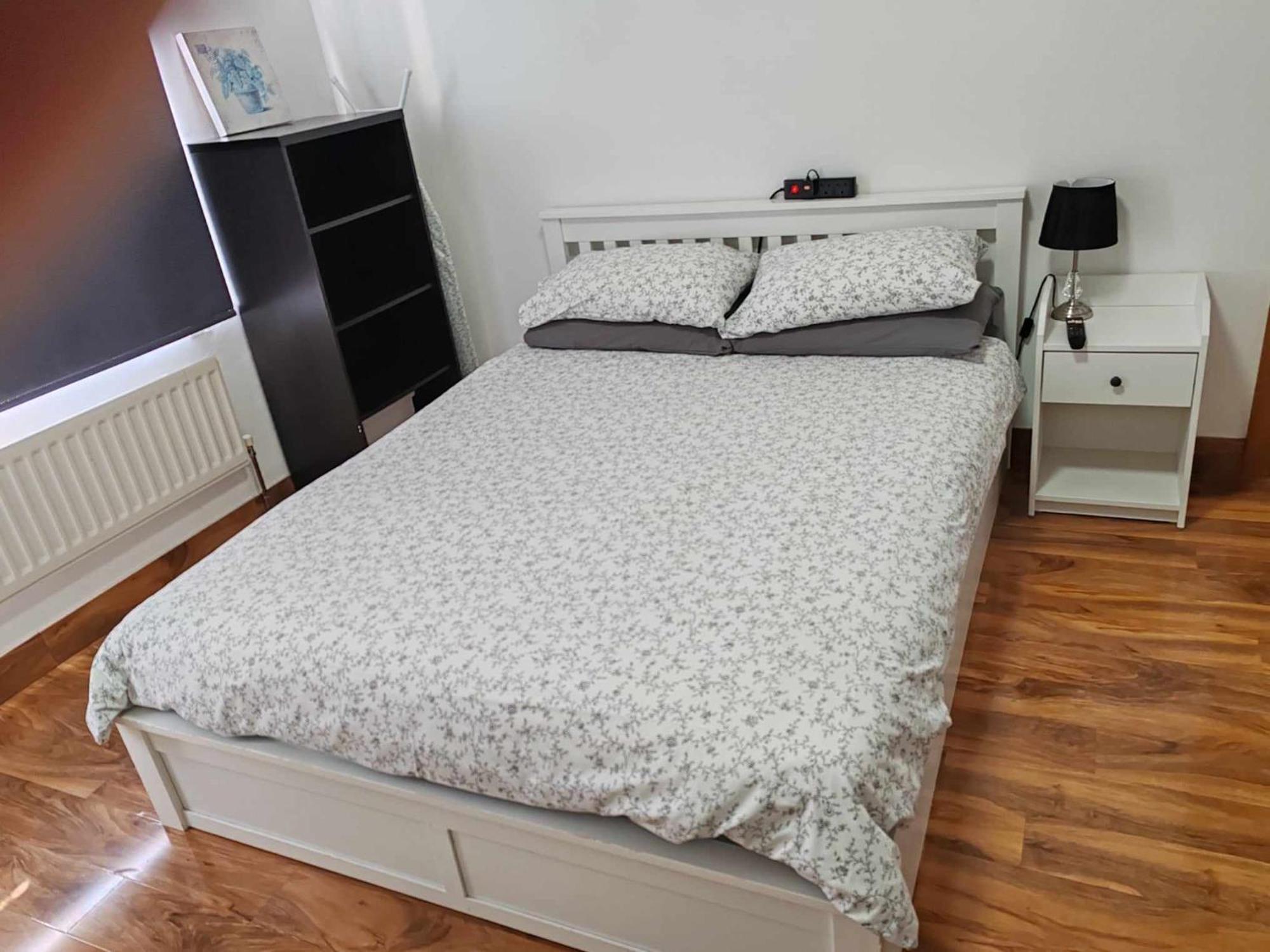 Appartement Two Bedroom In Dollis Hill *