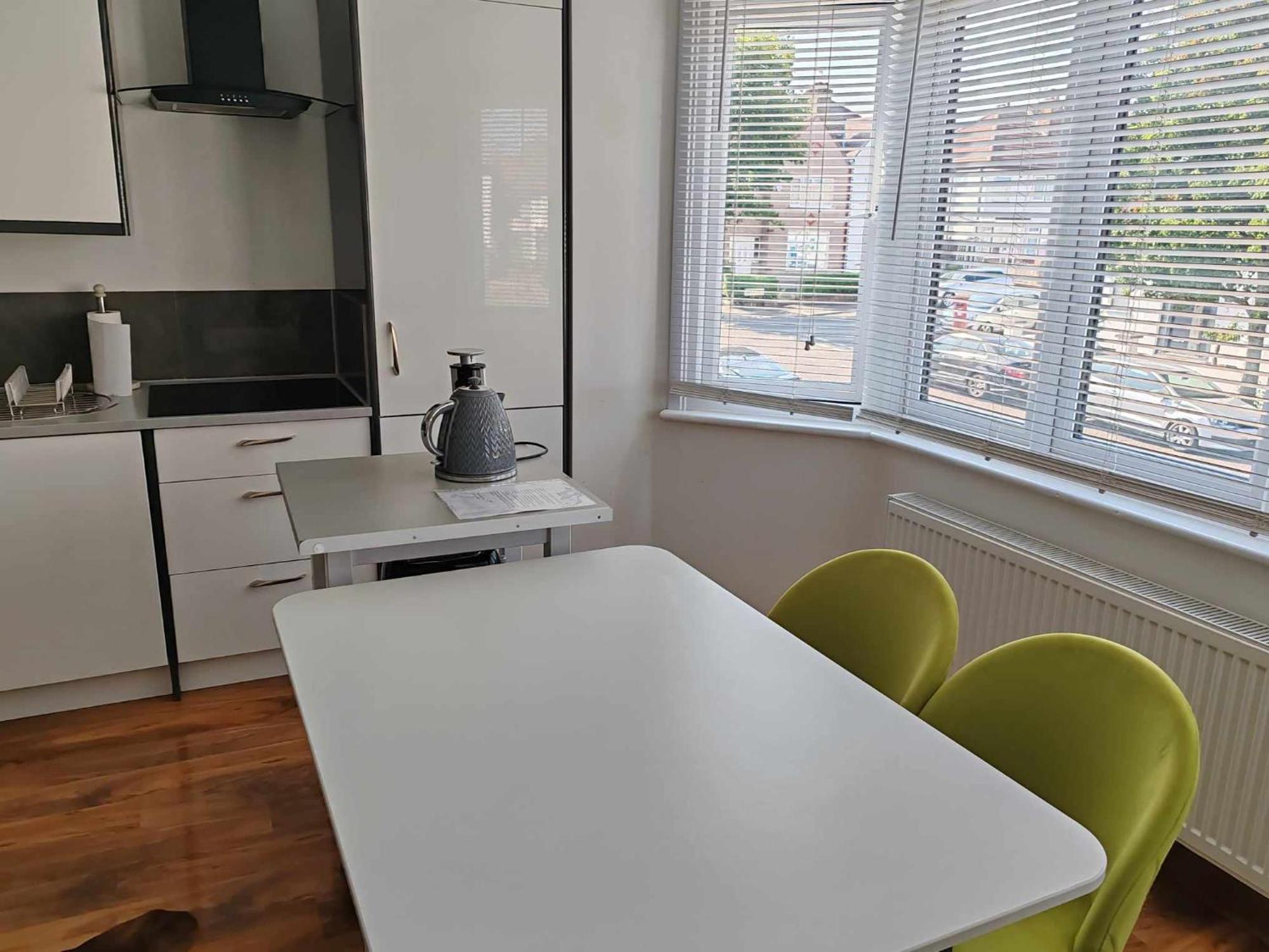 Two Bedroom In Dollis Hill Appartement
