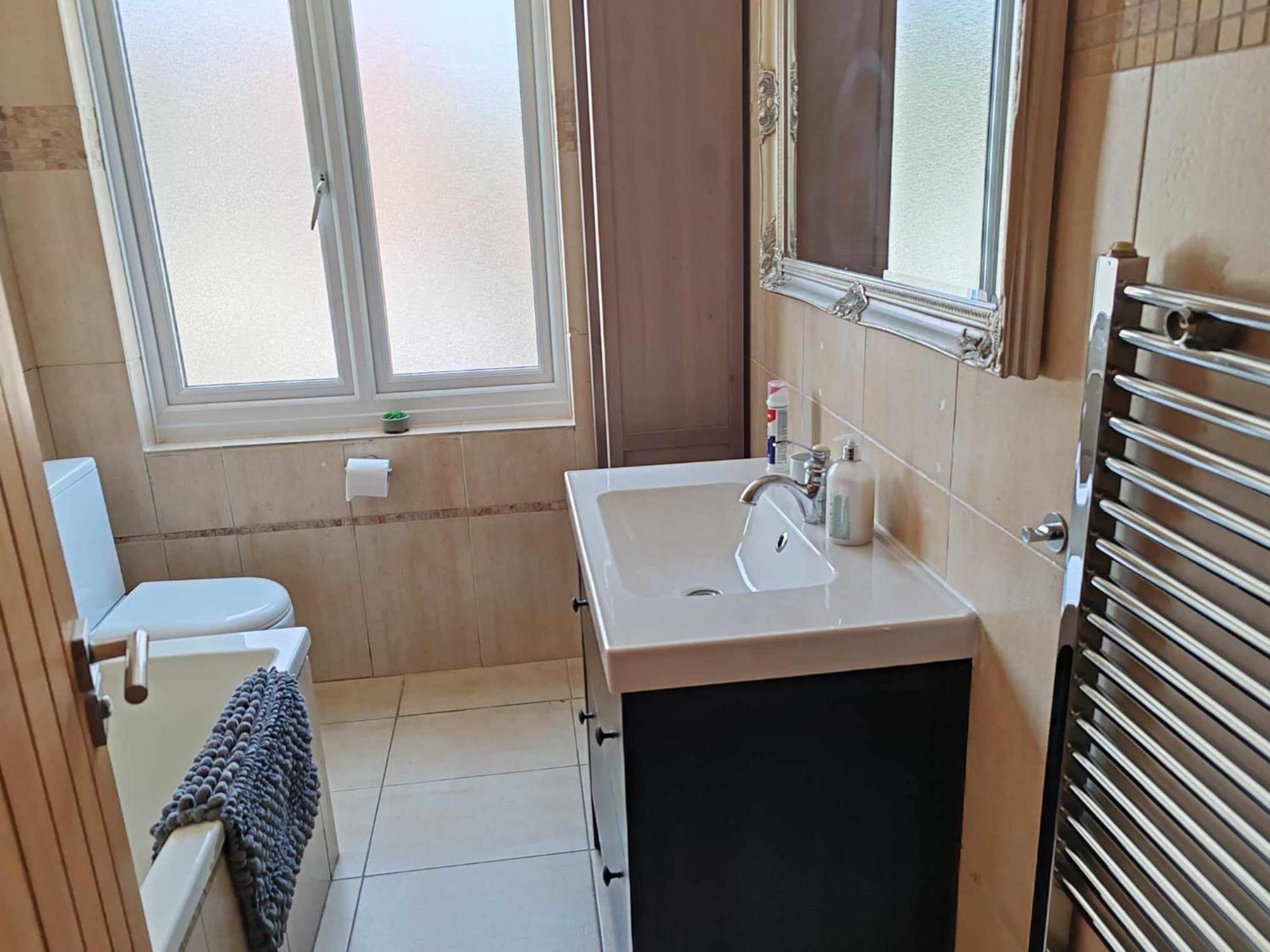 Appartement Two Bedroom In Dollis Hill *