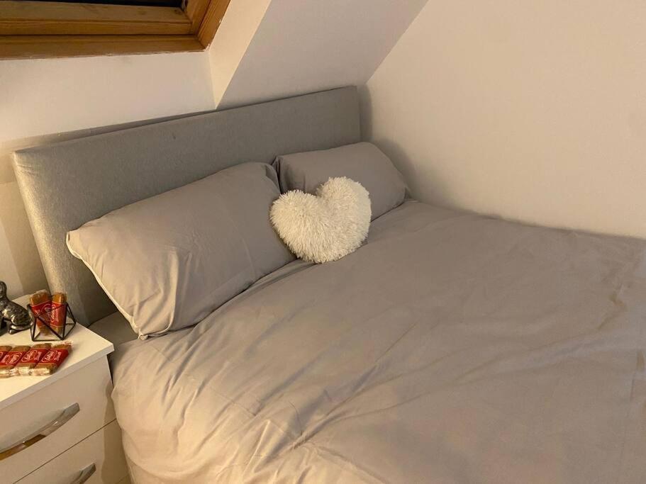 Lovely Sleep 4 In Sb6 London