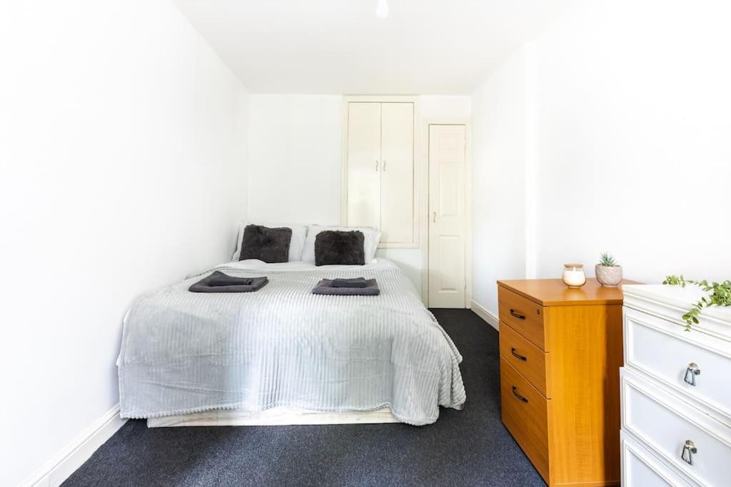 Lovely Garden 2bd Flat In Apartment London