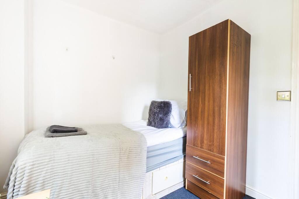 Lovely Garden 2bd Flat In Apartment London