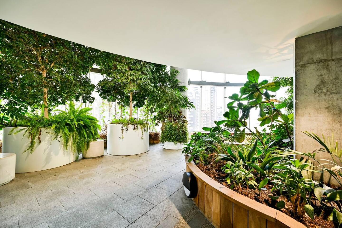 Luxury High-rise 21st Floor 2 Bedroom 2 Bath Flat Leilighet