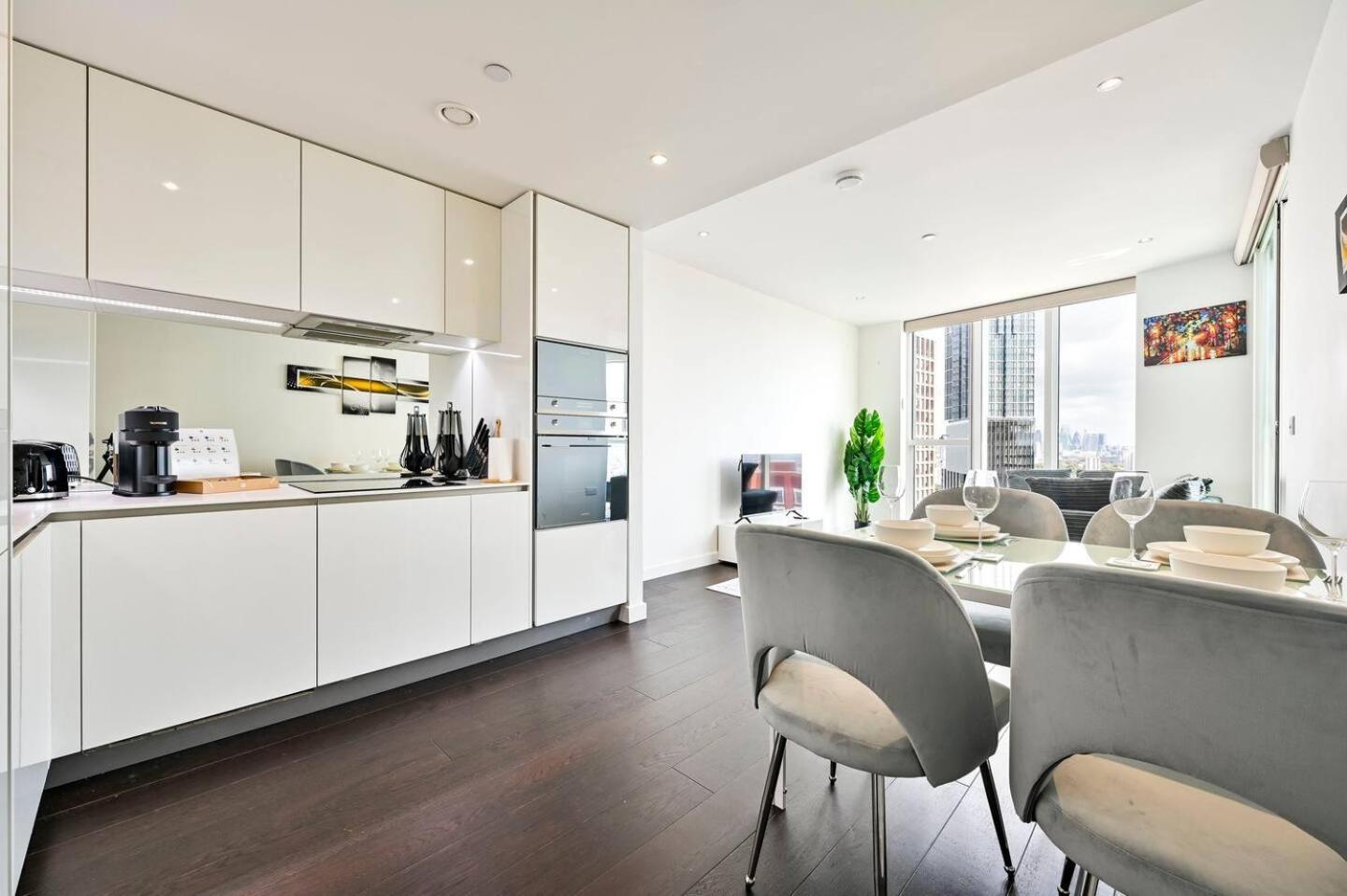 Leilighet Luxury High-rise 21st Floor 2 Bedroom 2 Bath Flat *