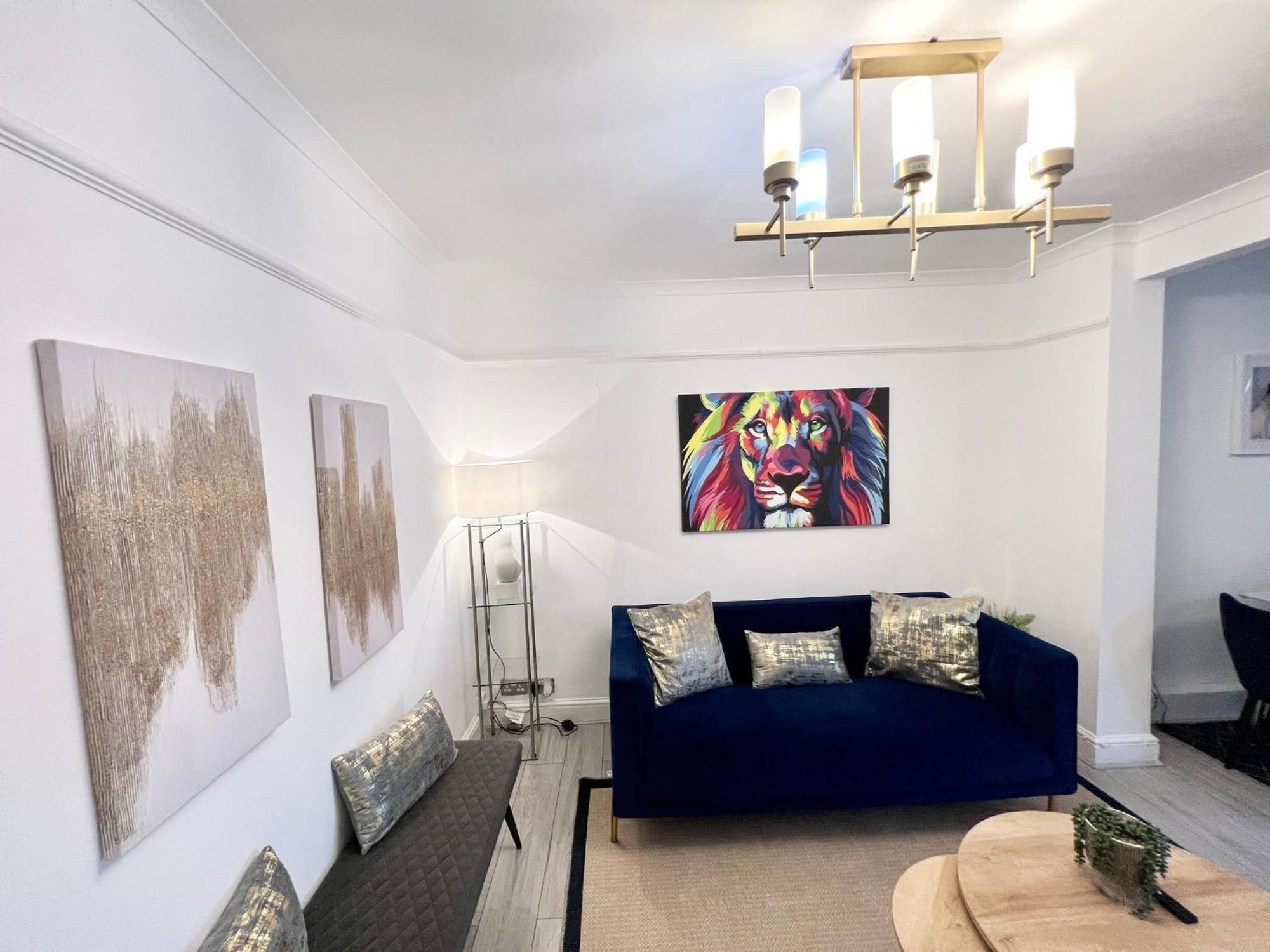 Modern 2 Bed Near Mall And Parking Сasa de vacaciones *