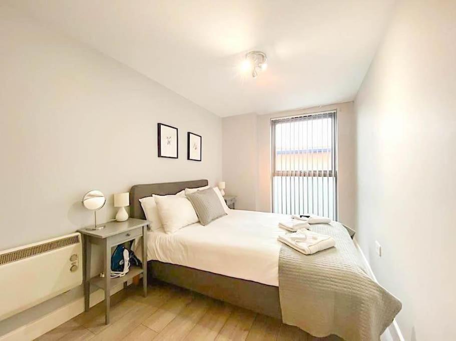 Contemporary Camden P2 * London