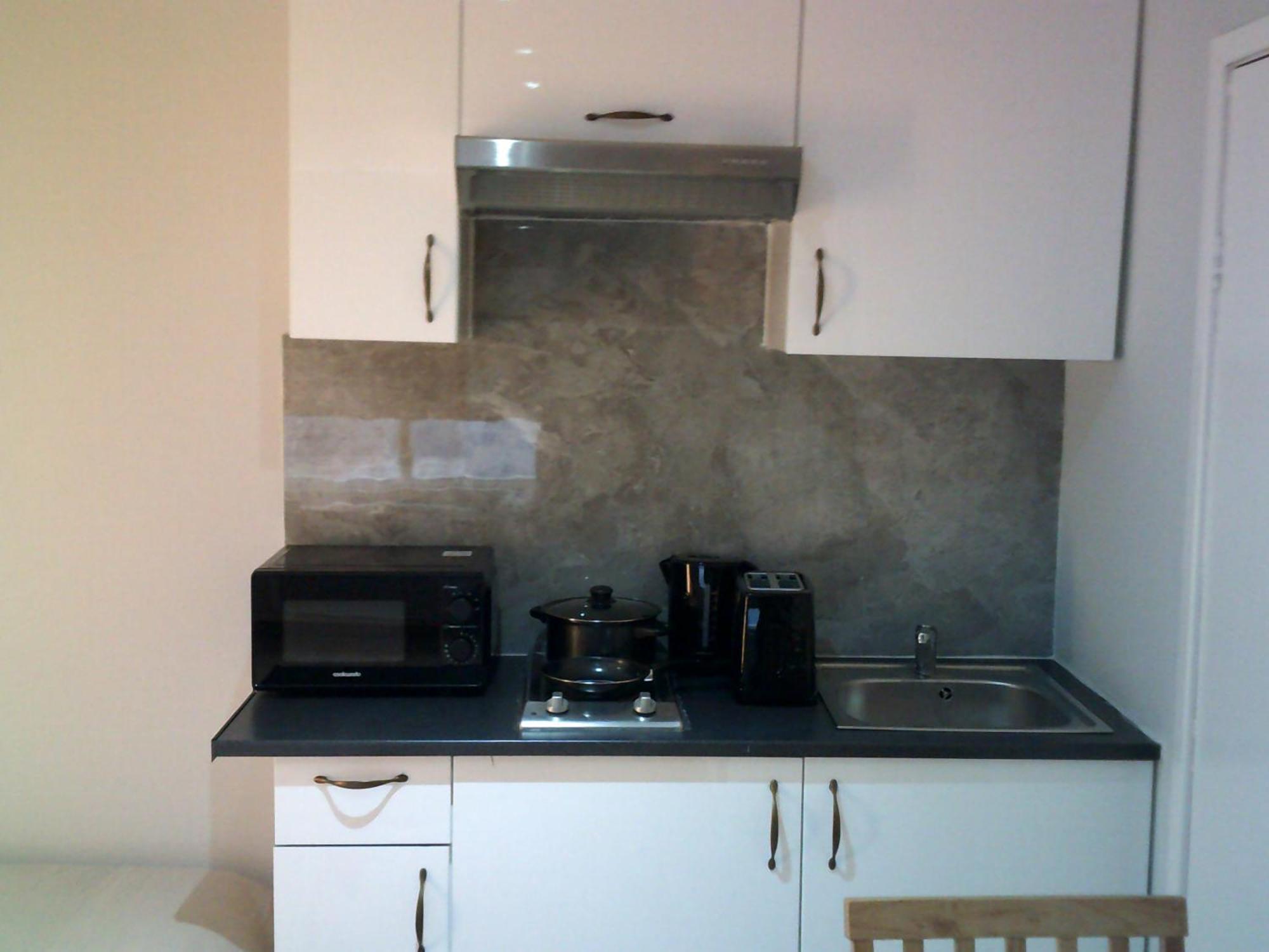 Newly Built Modern House With Free Parking Apartamento