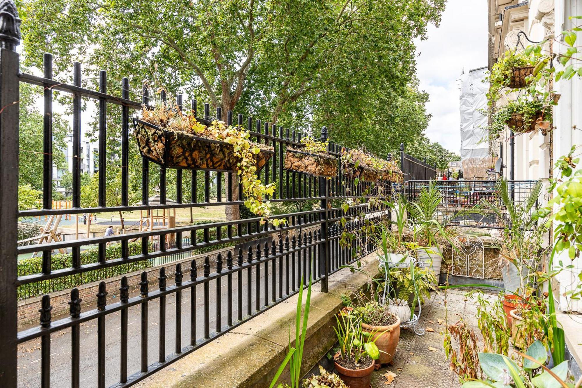 Apartment Chic 1 Bedroom Parkview Flat At Arundel Square