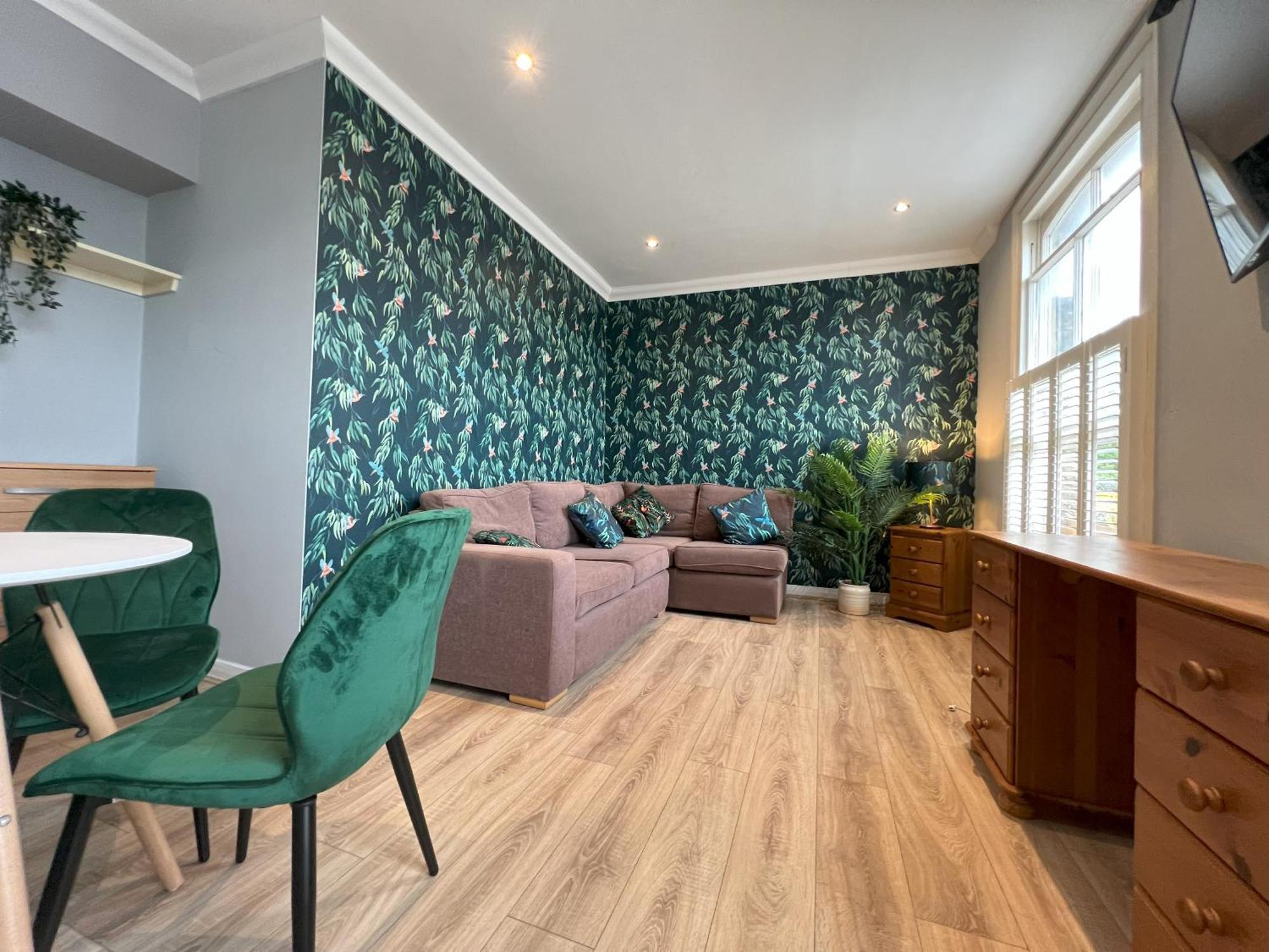 Leilighet Two Bedroom Flat In
