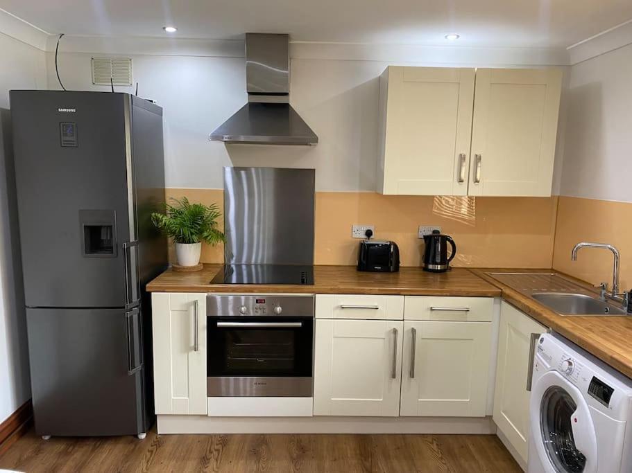 Garden Flat In Leilighet *
