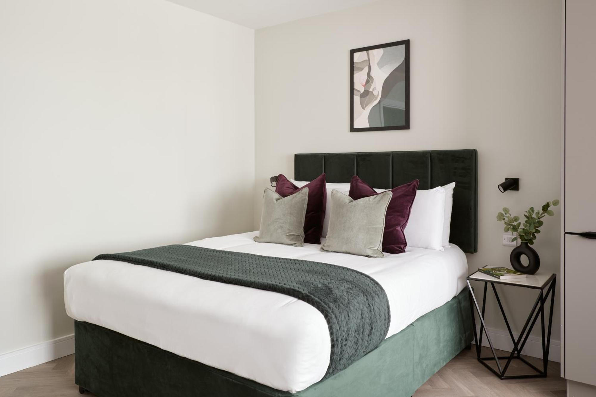 Apartment East By Viridian