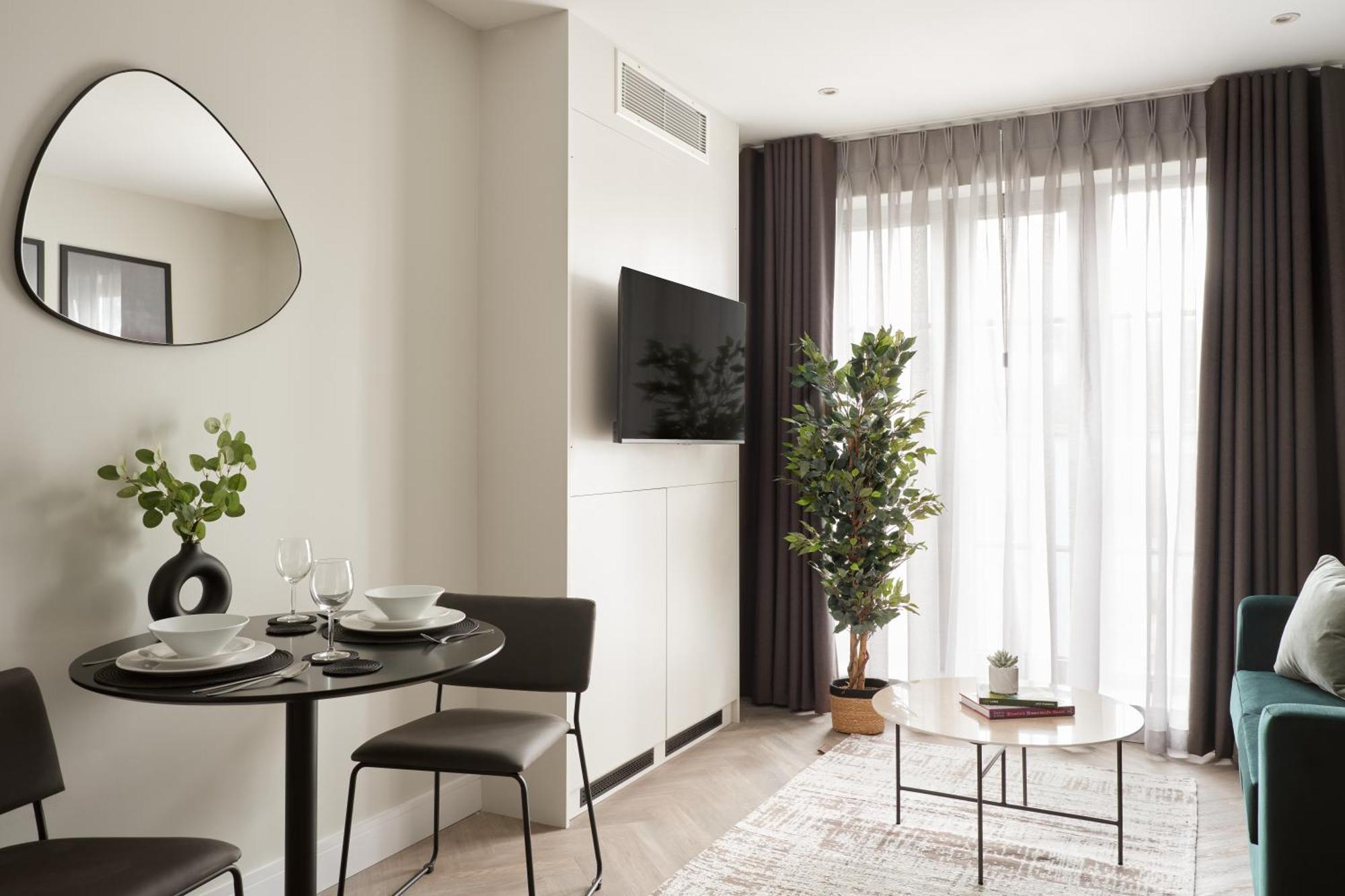 Apartment East By Viridian