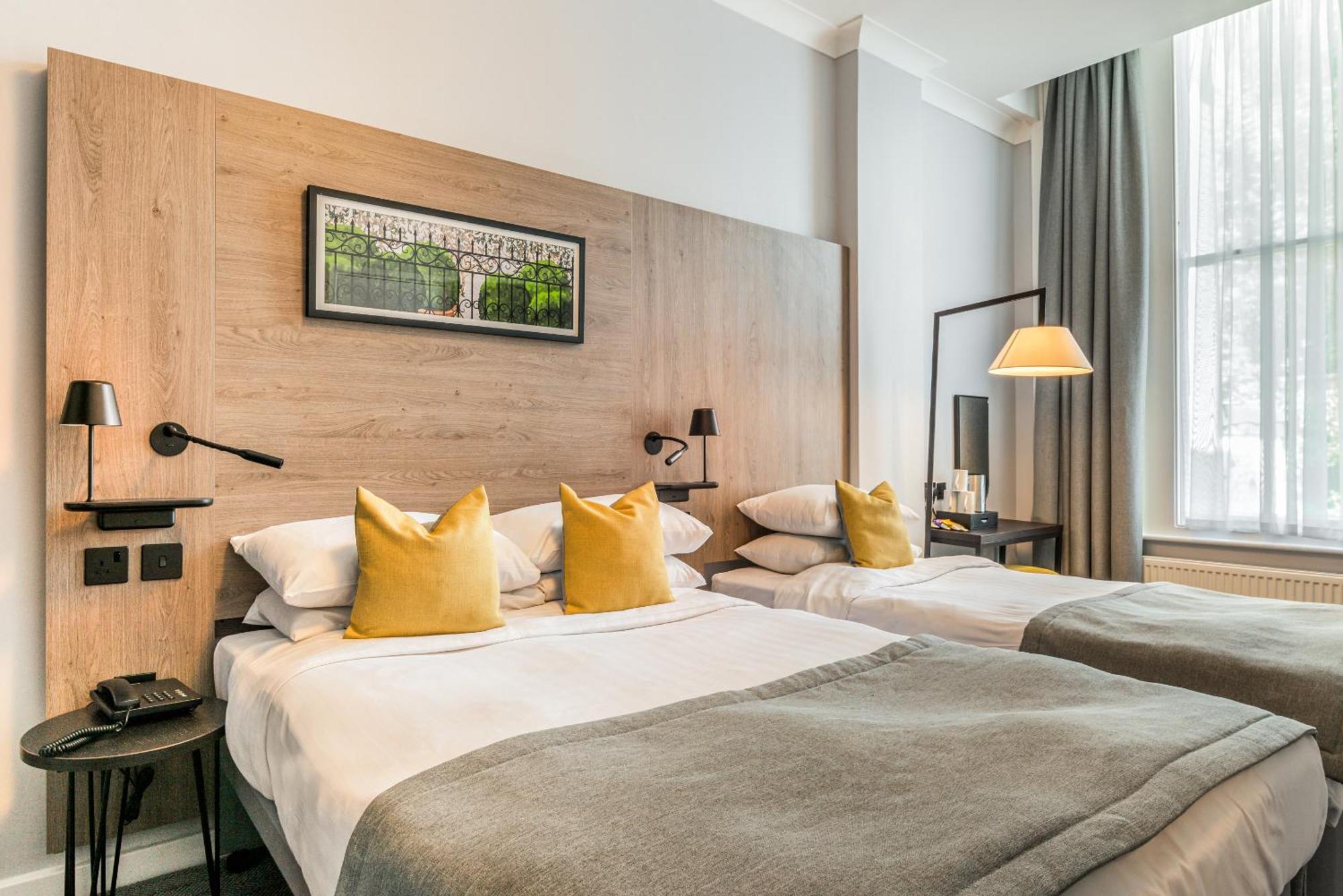 Princes Square Hotel 4*