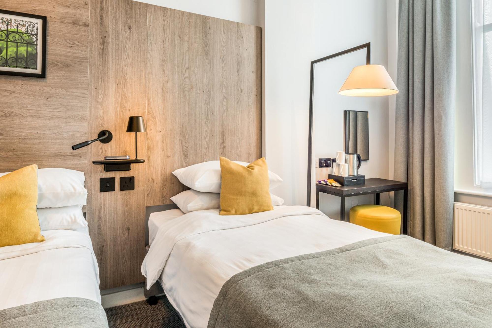 Princes Square 4* Londen